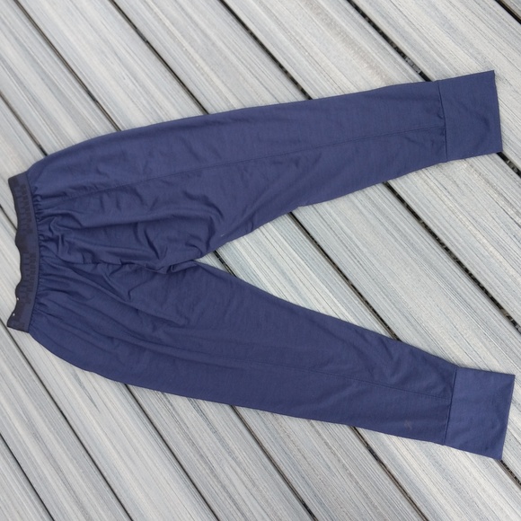 Puma Jogger Size S/P - Picture 10 of 11